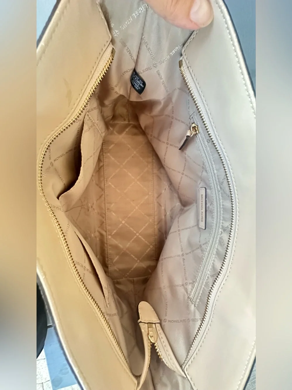 Michael Kors sophisticated michael
